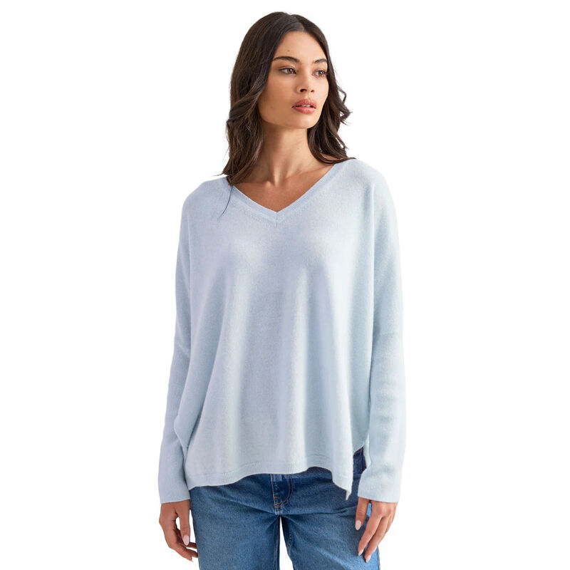 Mia Fratino Margot Vee image number 0